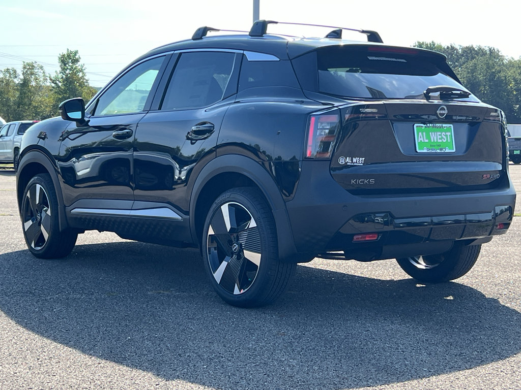 New 2026 Nissan Kicks SR w/ Illumination Package image 6