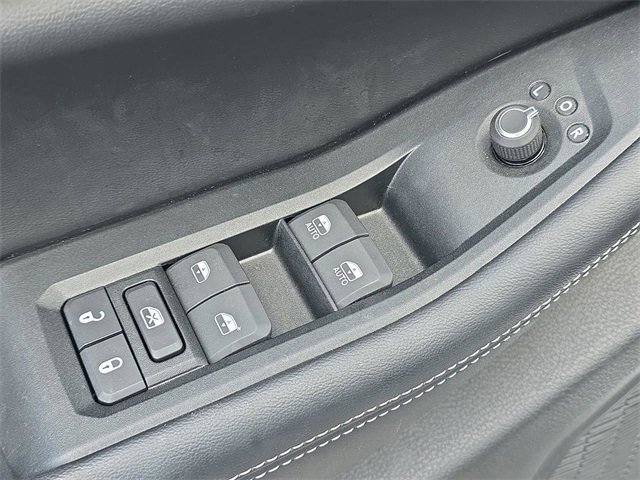 Used 2024 Jeep Grand Cherokee Altitude image 23