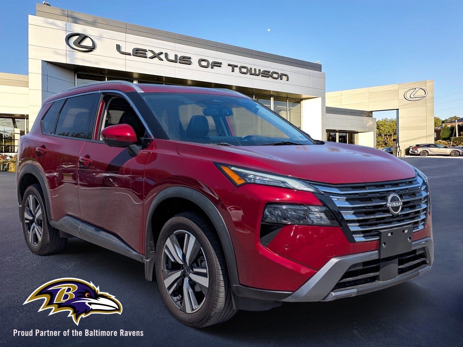 Used 2024 Nissan Rogue SL w/ SL Premium Package image 1