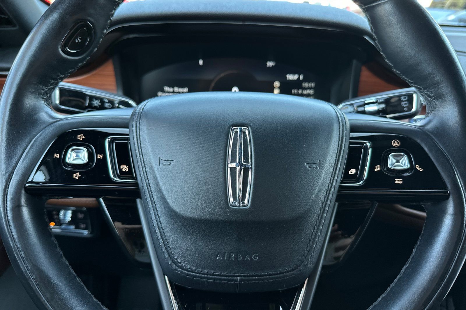 Used 2020 Lincoln Aviator Reserve w/ Equipment Group 202A AWD/4WD image 24