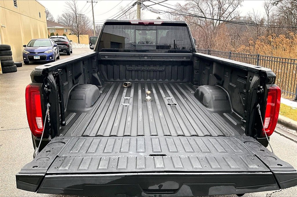 Used 2023 GMC Sierra 3500 Denali w/ Denali Ultimate Package image 33