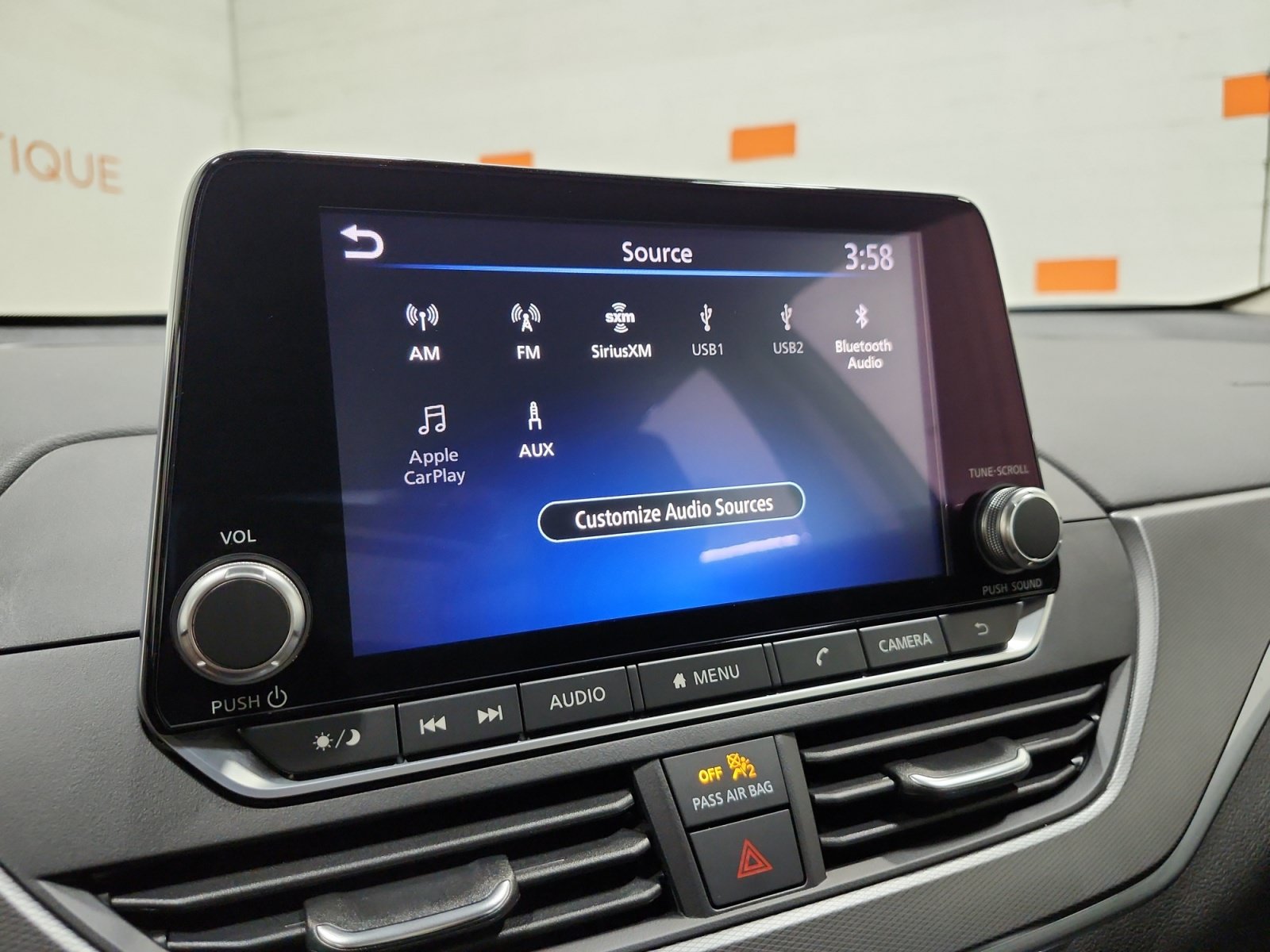Used 2023 Nissan Altima 2.5 SR FWD image 18