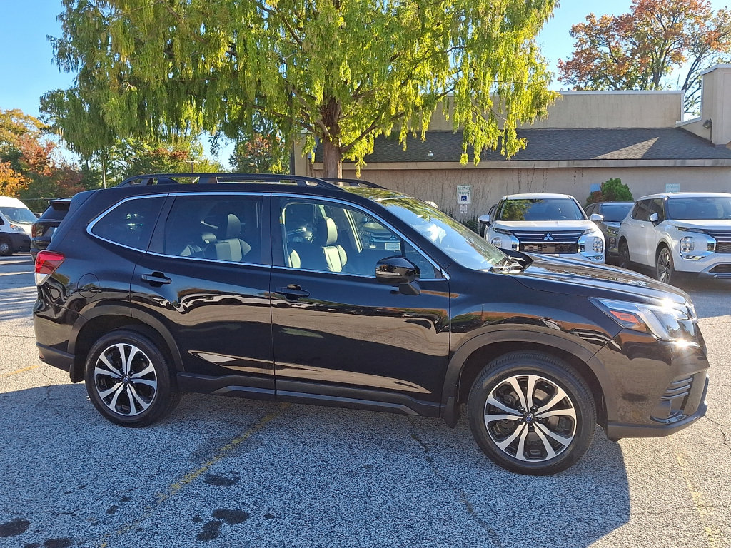 Used 2023 Subaru Forester Limited AWD/4WD image 6
