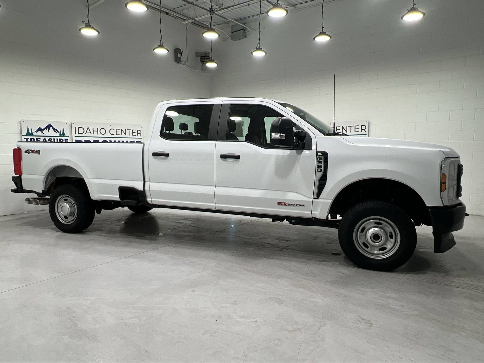 Used 2024 Ford F350 XL AWD/4WD image 9