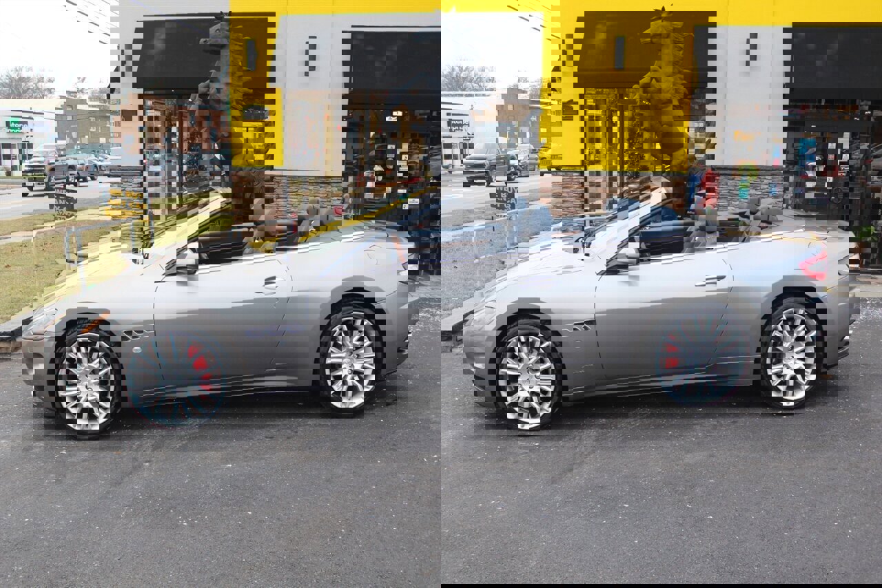 Used 2010 Maserati GranTurismo Convertible image 23