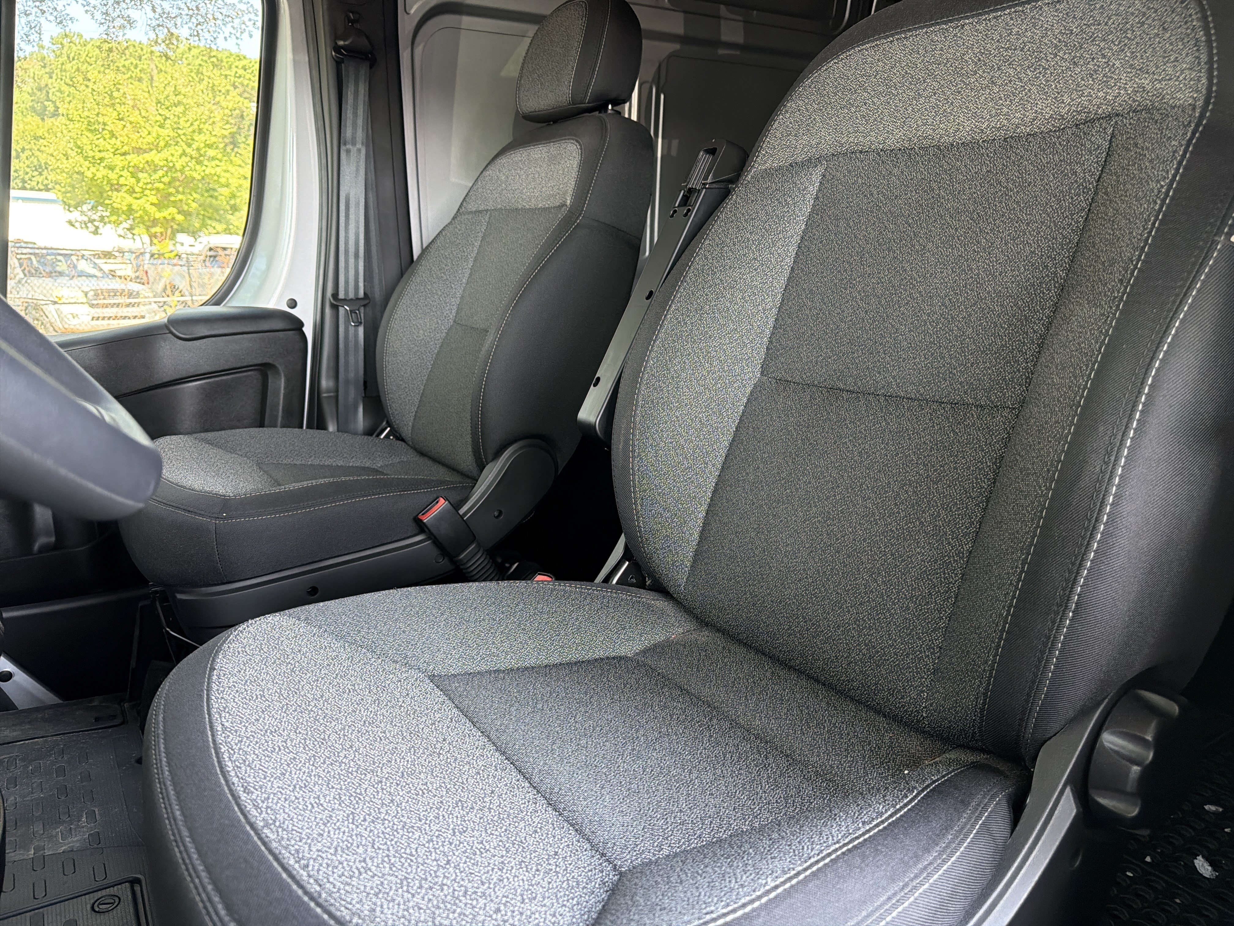 Used 2026 RAM ProMaster 3500 w/ Safety Group FWD image 17