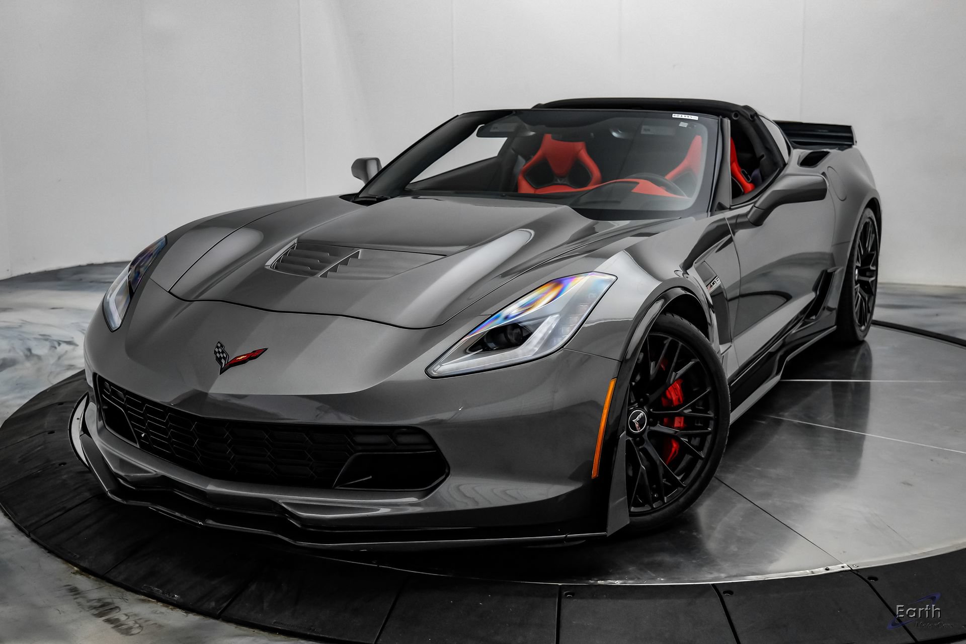 Used 2015 Chevrolet Corvette Z06 w/ 3LZ Preferred Equipment Group RWD image 6
