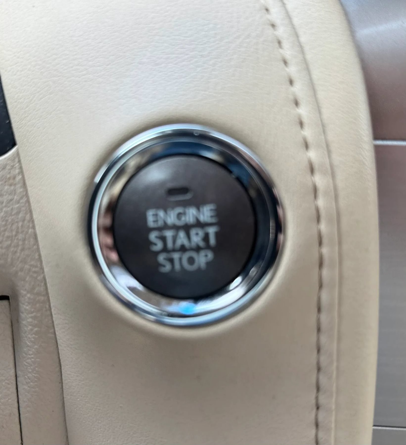 Used 2013 Lexus LX 570 4WD image 21