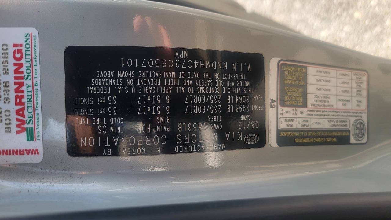 Used 2012 Kia Sedona EX w/ Luxury Pkg FWD image 32
