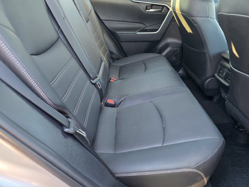 Used 2022 Toyota RAV4 XLE Premium AWD/4WD image 12