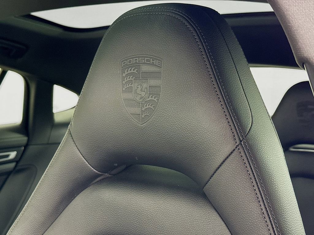 Certified 2023 Porsche Panamera Platinum Edition image 15