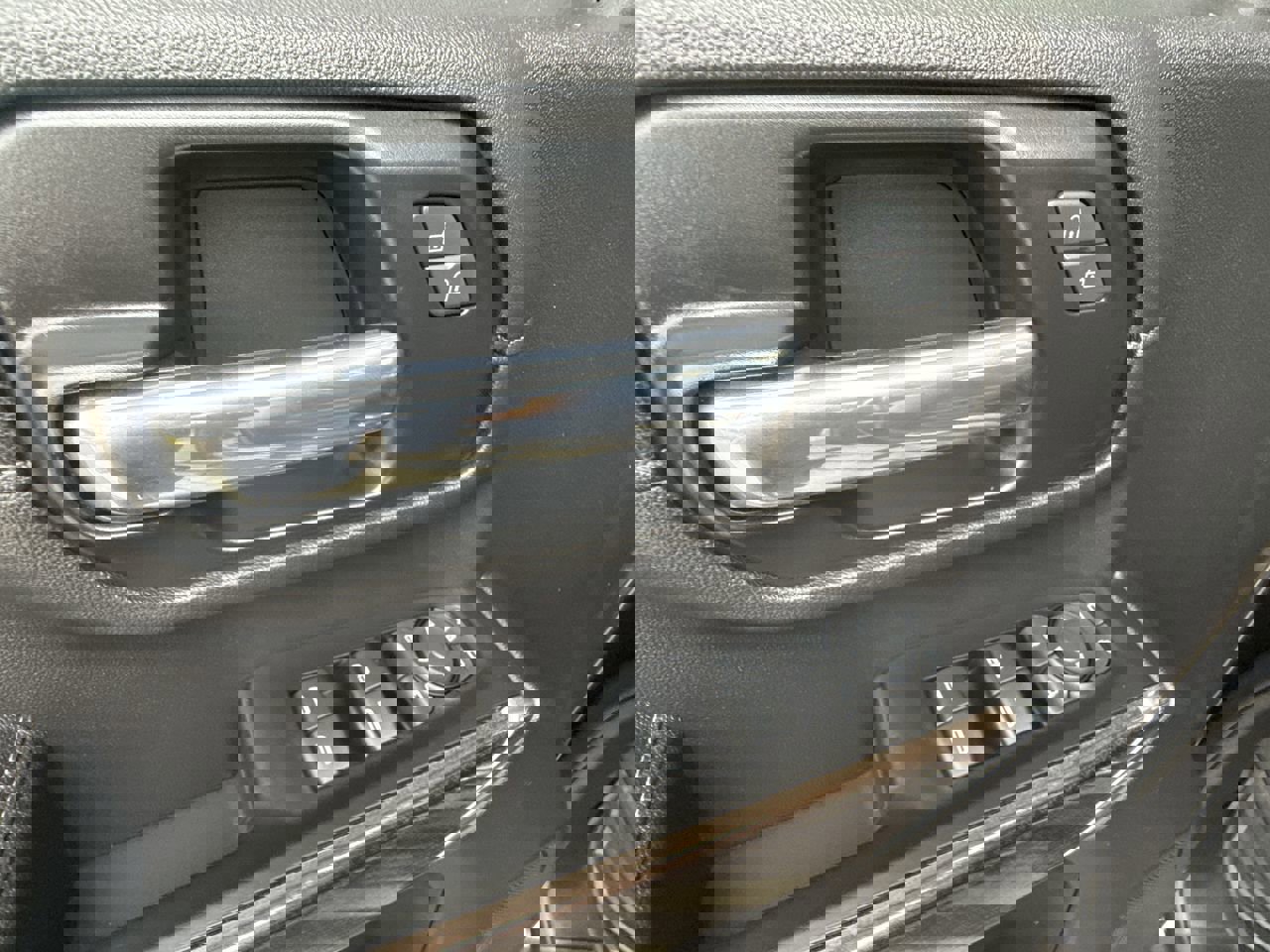 Used 2020 Chevrolet Silverado 2500 LT w/ All Star Edition image 21