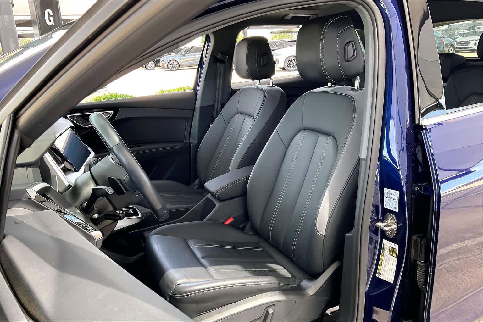 Used 2023 Audi Q4 e-tron Premium Plus w/ Premium Plus RWD image 7