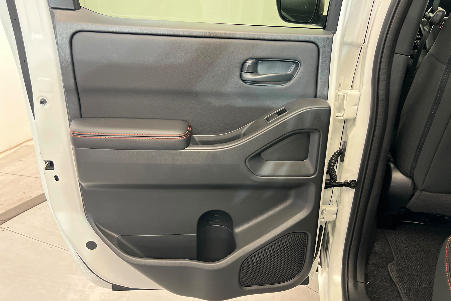 New 2026 Nissan Frontier PRO-4X w/ Tow Package AWD/4WD image 18