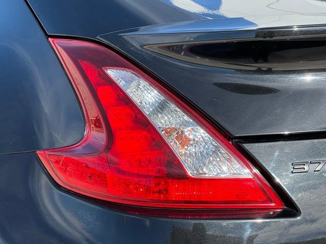 Used 2019 Nissan 370Z NISMO image 11