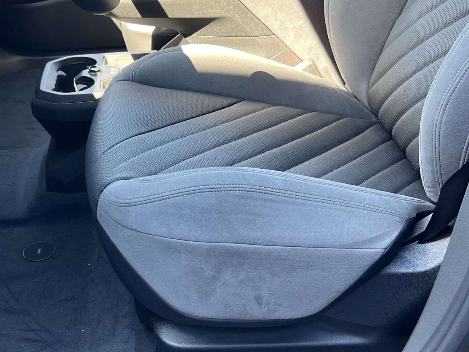 New 2026 BMW iX xDrive60 w/ M Sport Package image 11