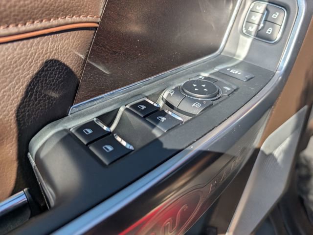 Used 2024 Ford F350 King Ranch w/ FX4 Off-Road Package image 16