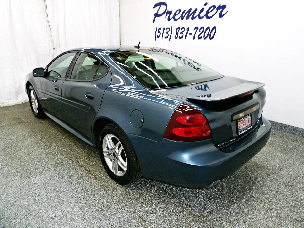 Used 2006 Pontiac Grand Prix GT w/ Sun And Sound Package FWD image 4