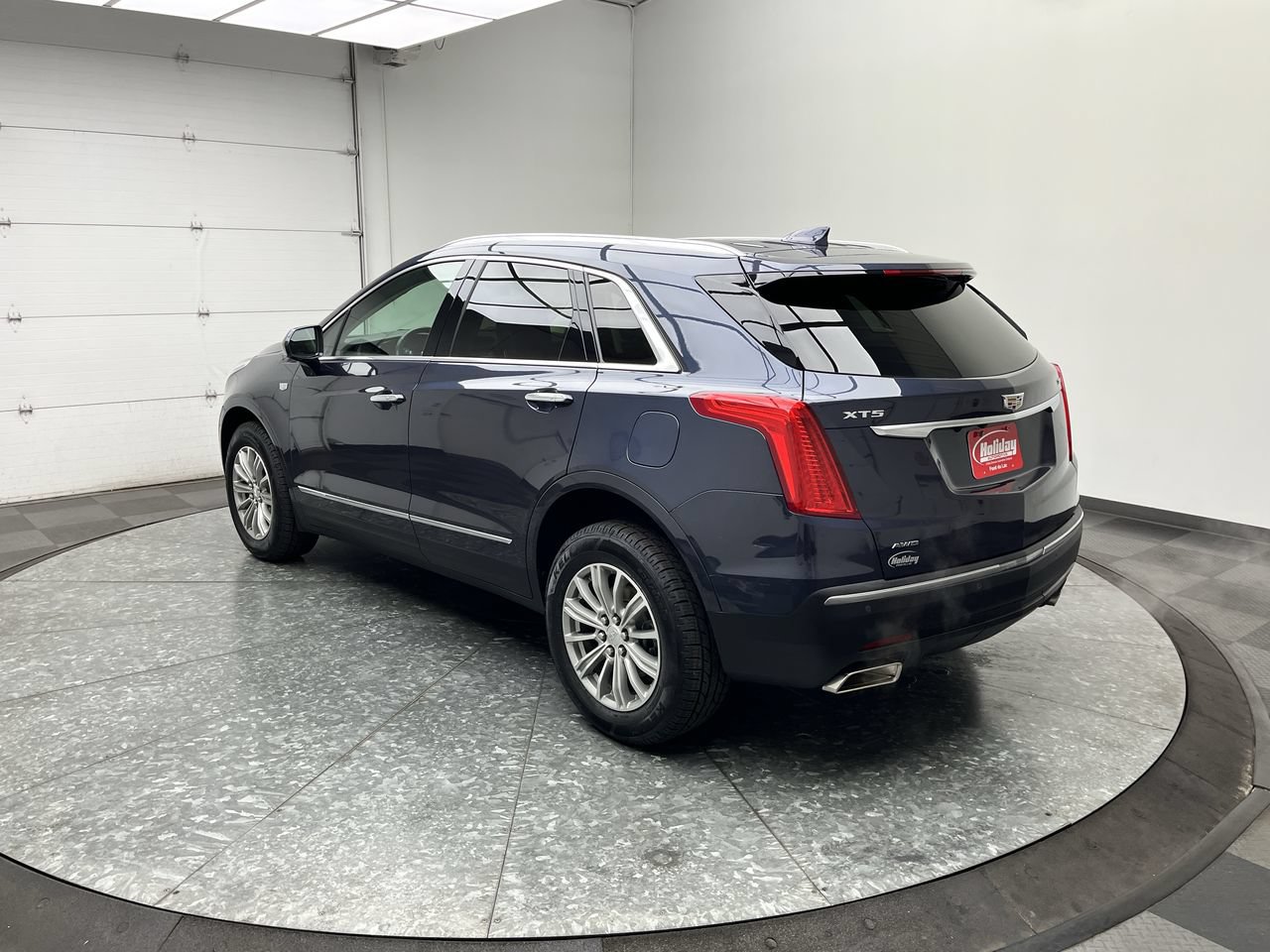 Used 2019 Cadillac XT5 Luxury AWD/4WD image 2