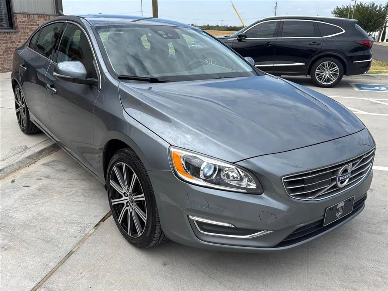 Used 2017 Volvo S60 T5 Inscription Platinum FWD image 7