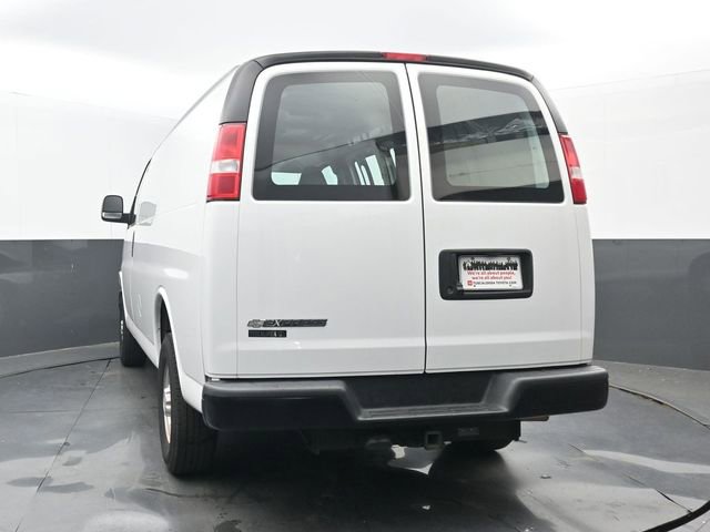 Used 2020 Chevrolet Express 2500 w/ Driver Convenience Package RWD image 4