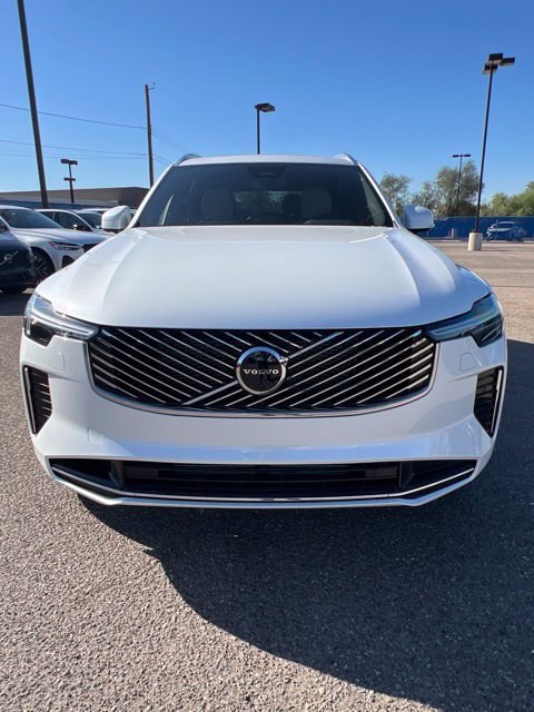 New 2026 Volvo XC90 T8 Plus w/ Protection Package AWD/4WD image 8