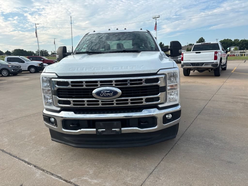 Used 2025 Ford F350 XLT AWD/4WD image 1