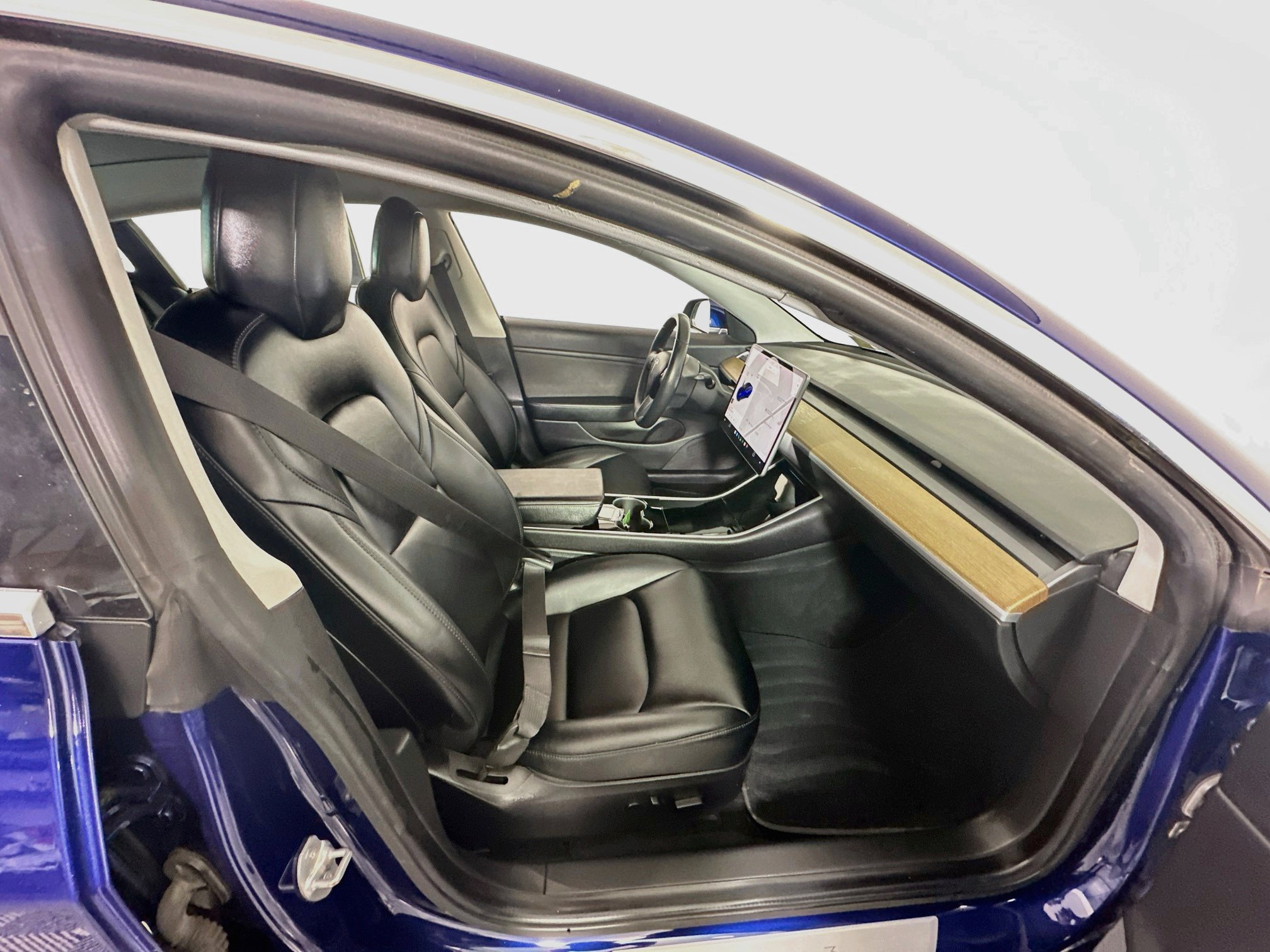 Used 2019 Tesla Model 3 Standard Range RWD image 32