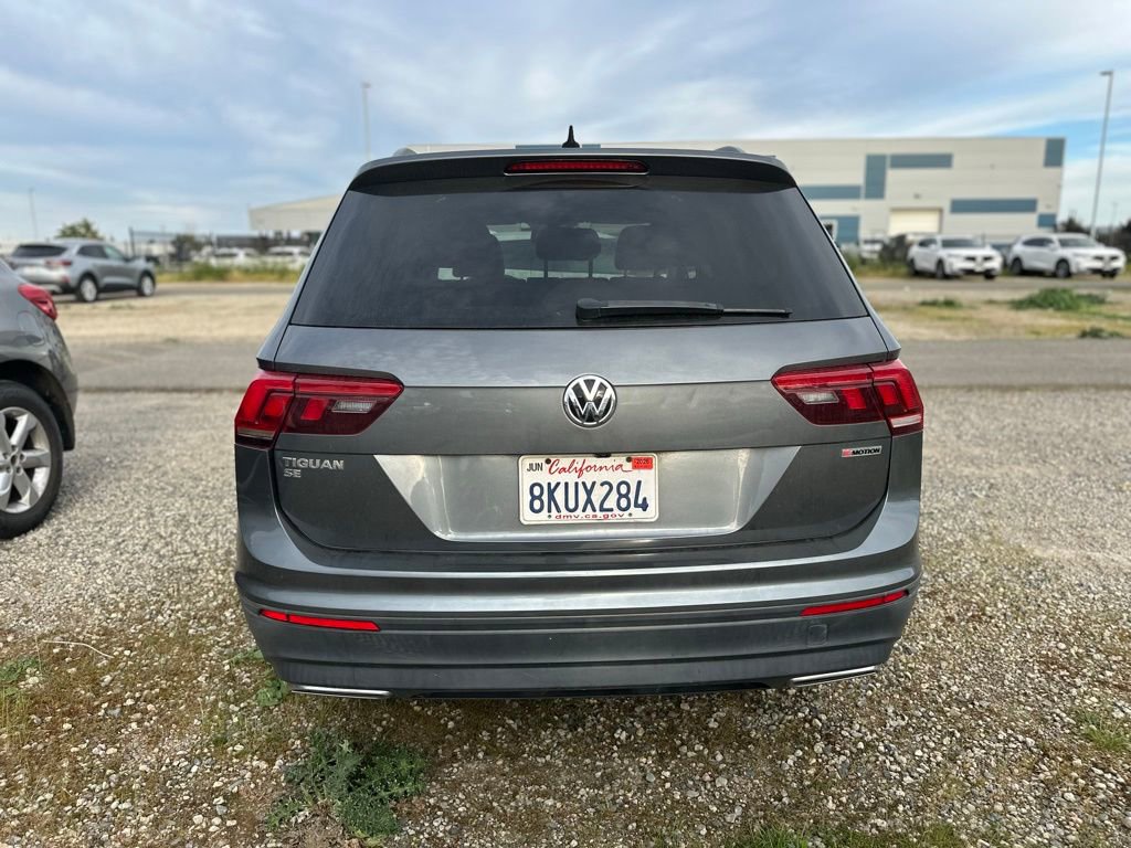 Used 2019 Volkswagen Tiguan SE w/ Panoramic Sunroof Package image 5