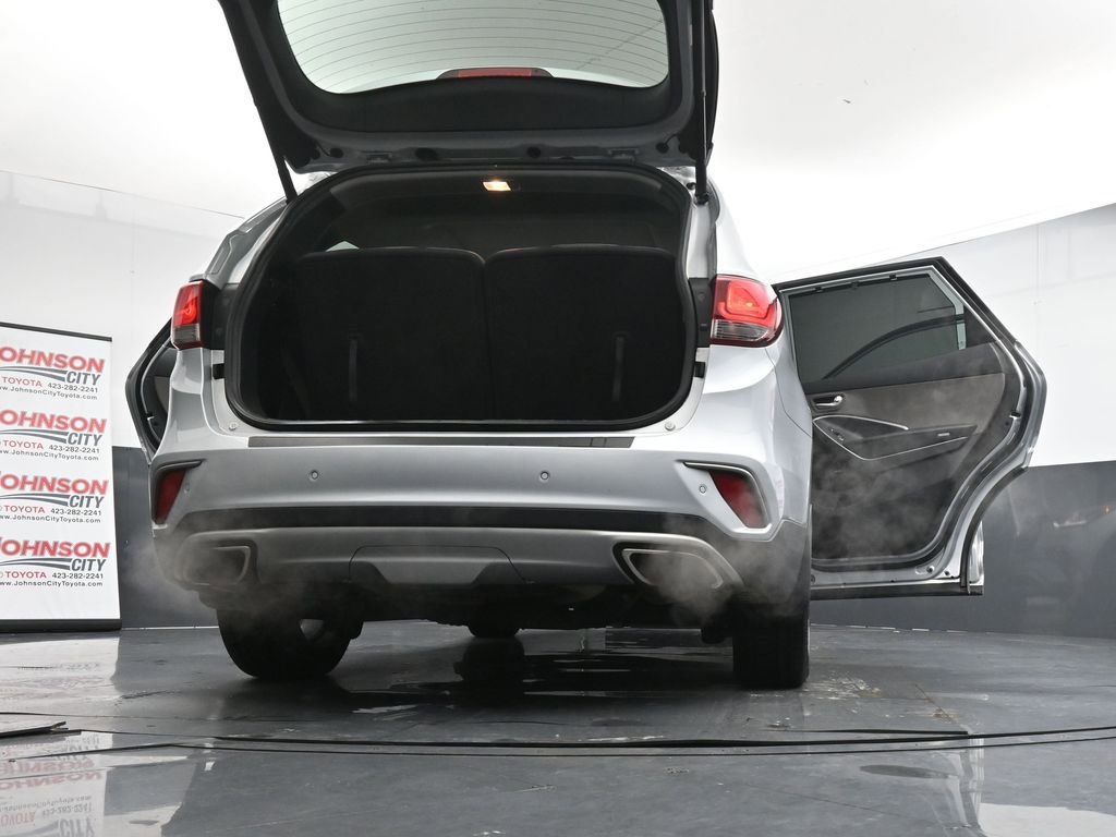 Used 2017 Hyundai Santa Fe SE image 45