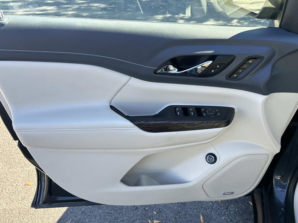 Used 2020 GMC Acadia Denali w/ LPO, Floor Liner Package image 25