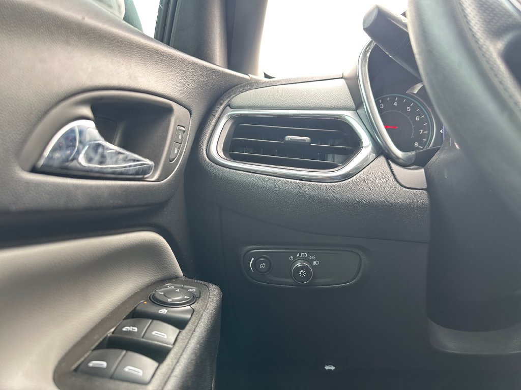 Used 2023 Chevrolet Equinox LS w/ LS Convenience Package FWD image 22