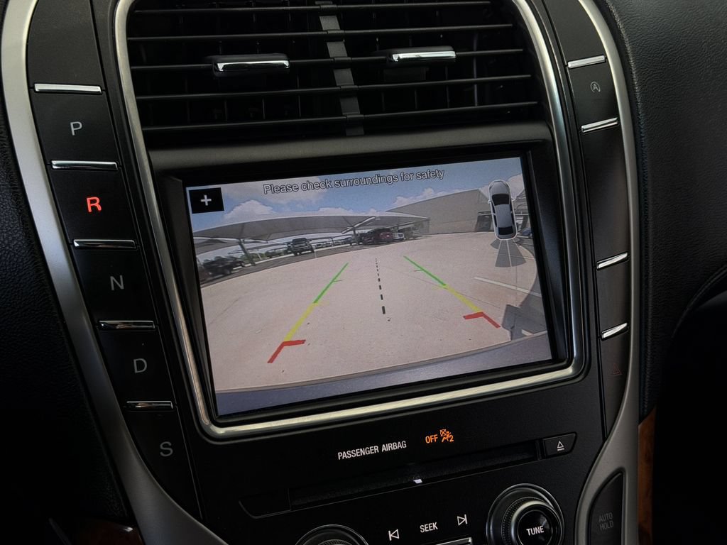 Used 2019 Lincoln Nautilus Select w/ Class II Trailer Tow Package AWD/4WD image 18