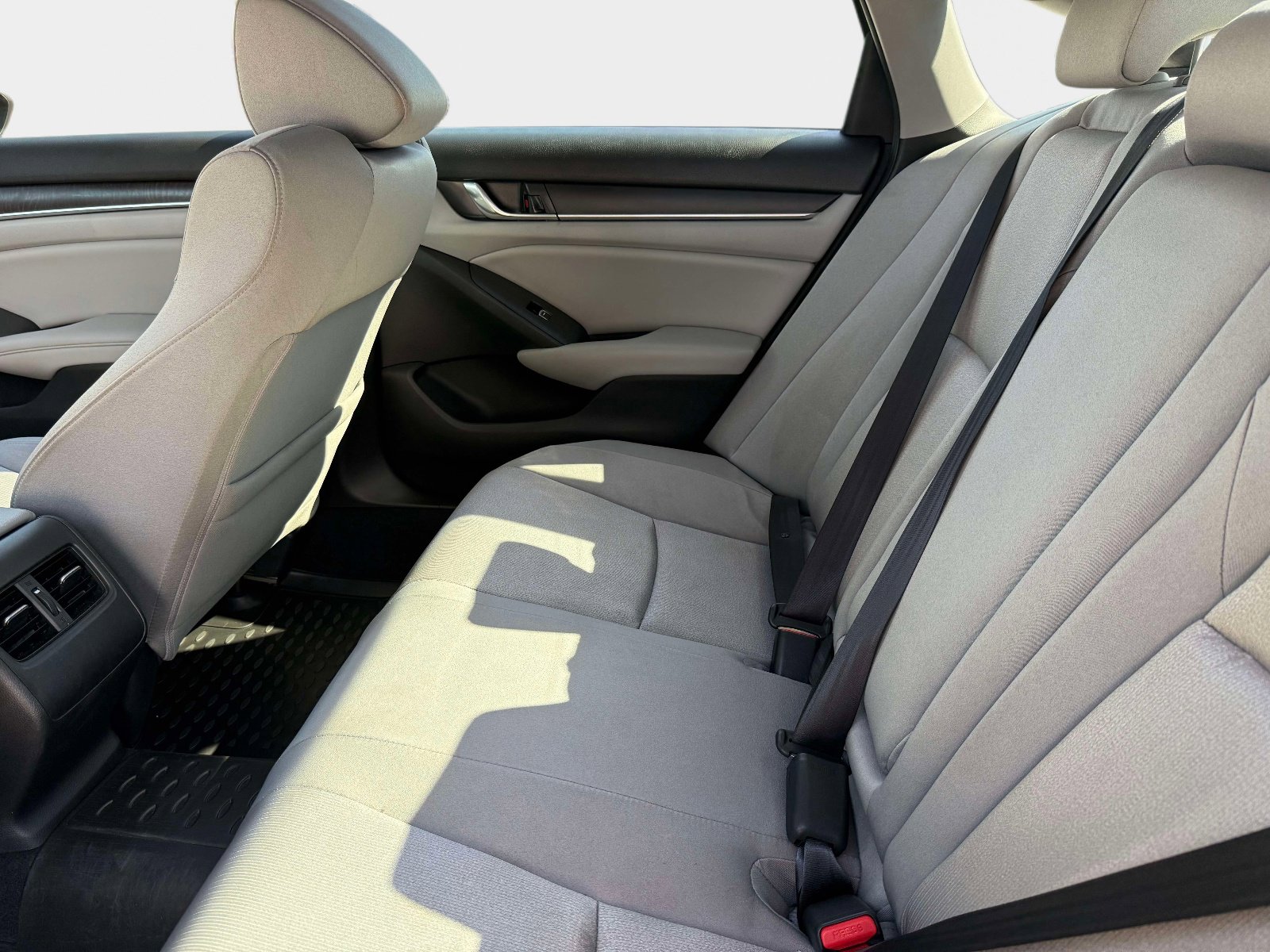 Used 2020 Honda Accord EX image 13