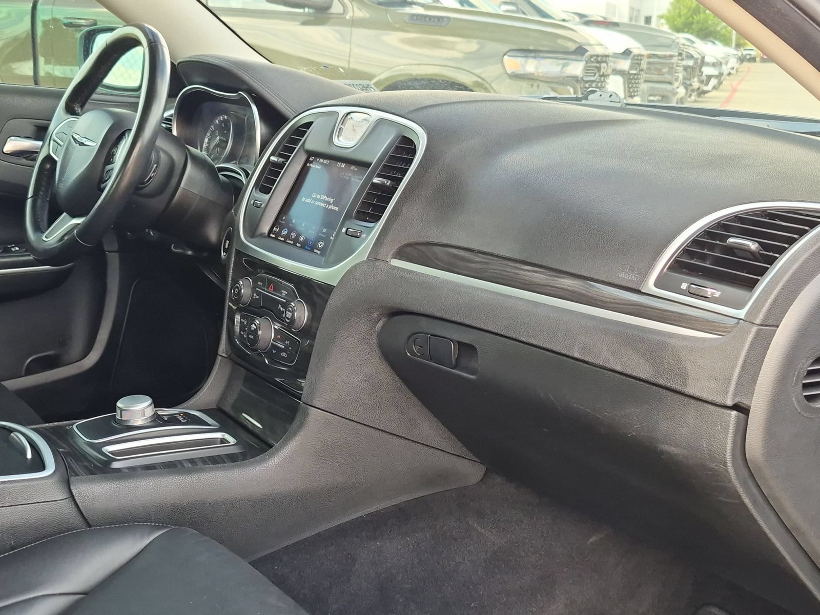 Used 2021 Chrysler 300 Touring L AWD/4WD image 28