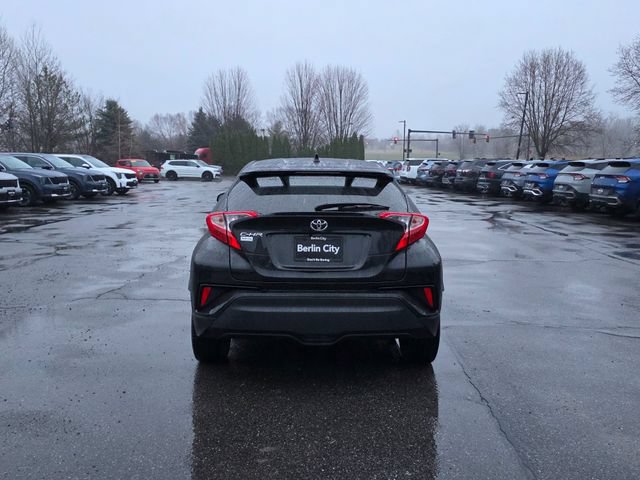 Used 2019 Toyota C-HR LE FWD image 7