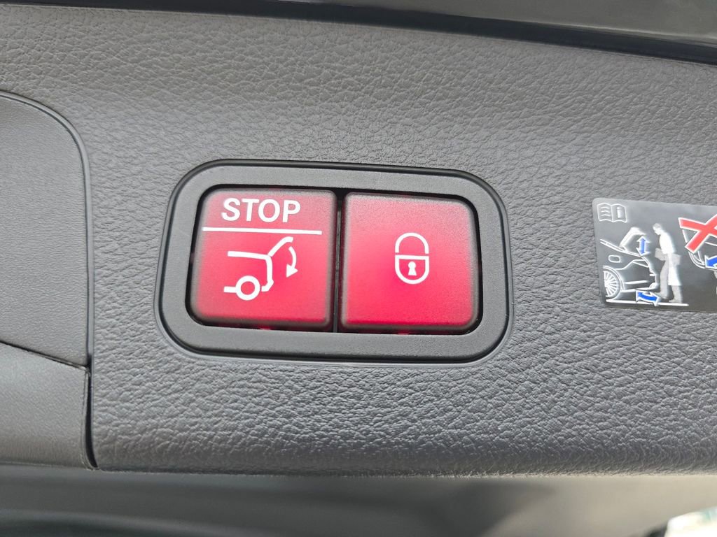 New 2026 Mercedes-Benz GLS 450 4MATIC image 18