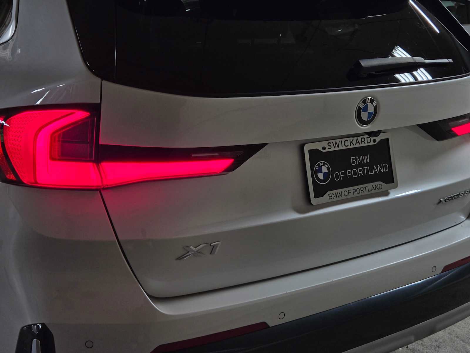 Used 2024 BMW X1 xDrive28i w/ Convenience Package AWD/4WD image 14