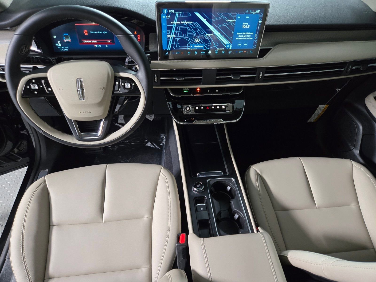 New 2026 Lincoln Corsair Premiere image 14