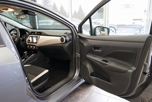 Used 2021 Nissan Versa SV image 34