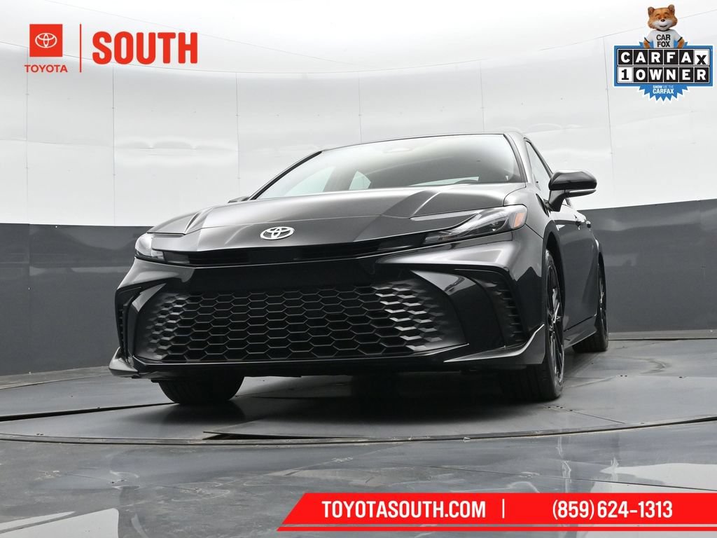 Used 2026 Toyota Camry SE FWD image 37