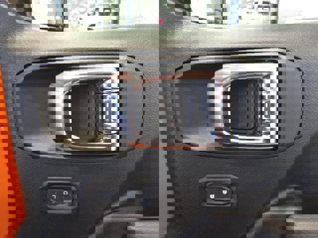 New 2025 Jeep Gladiator Mojave w/ Convenience Group image 26