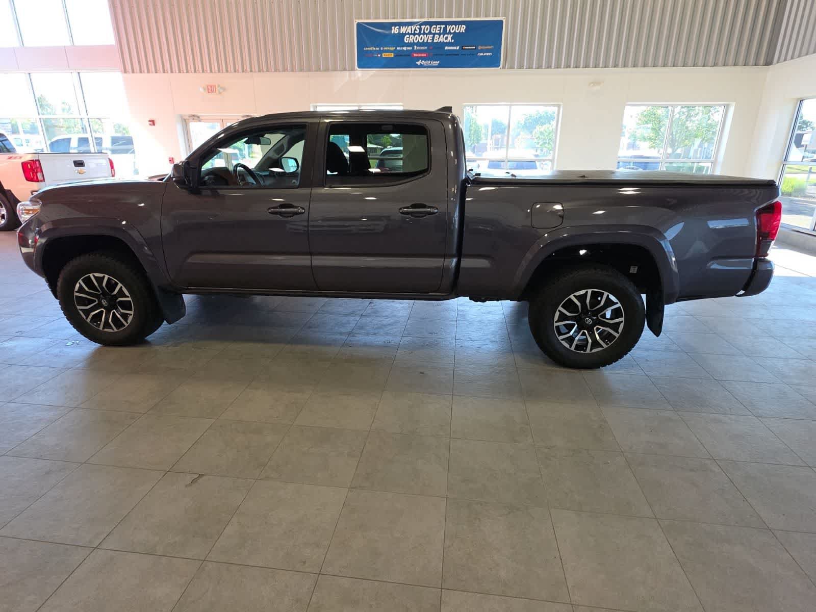 Used 2020 Toyota Tacoma 4x4 Double Cab image 12