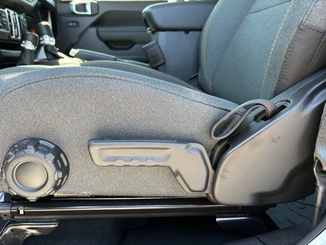 New 2026 Jeep Gladiator Sport AWD/4WD image 15