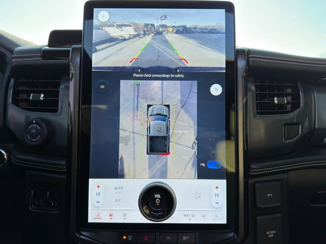 Used 2022 Ford F150 Lightning Platinum image 34