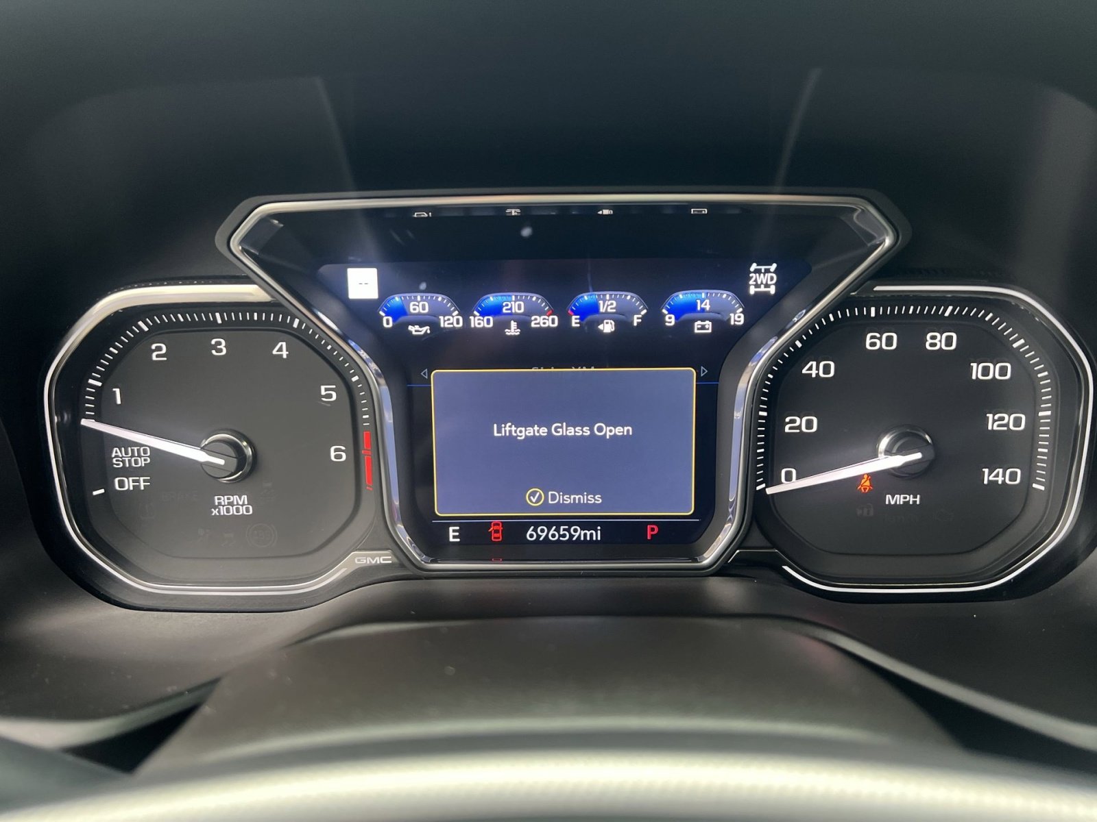 Used 2021 GMC Yukon Denali image 15