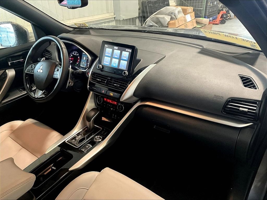Used 2024 Mitsubishi Eclipse Cross SE AWD/4WD image 14