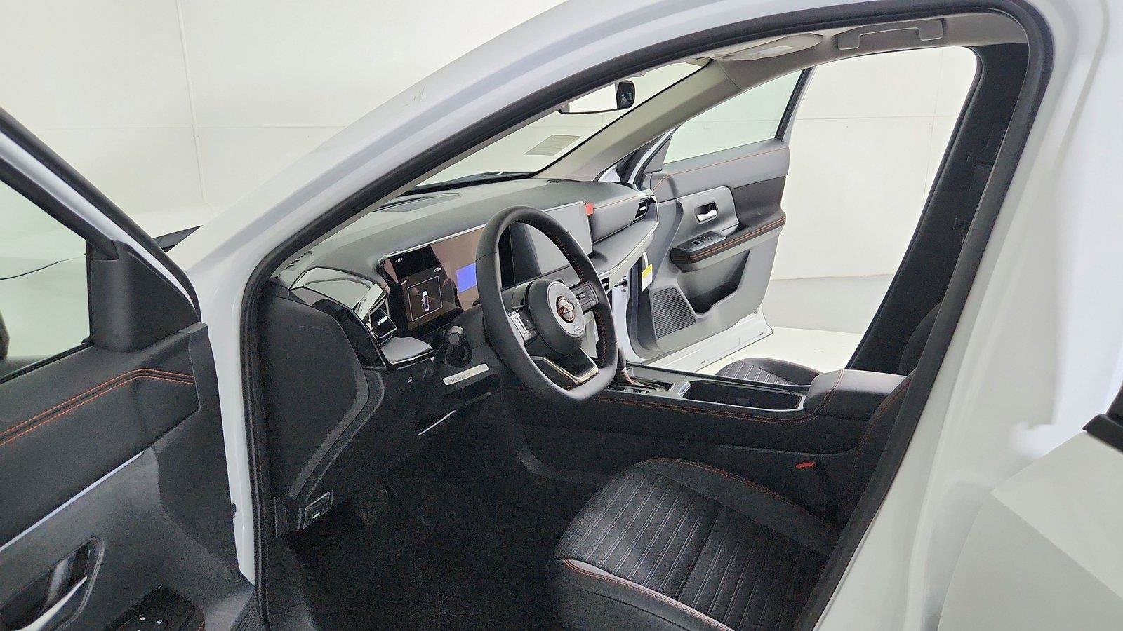 New 2027 Nissan Kicks SV AWD/4WD image 17