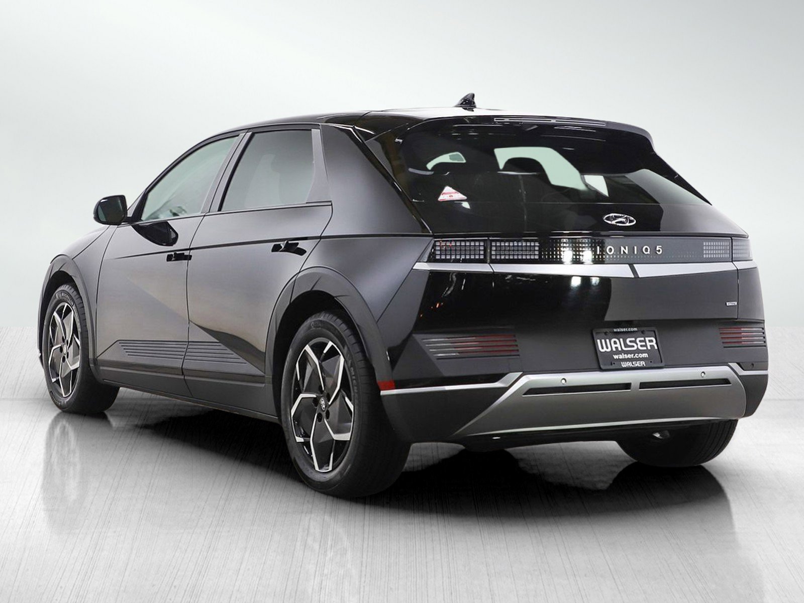 Certified 2024 Hyundai Ioniq 5 SEL image 3