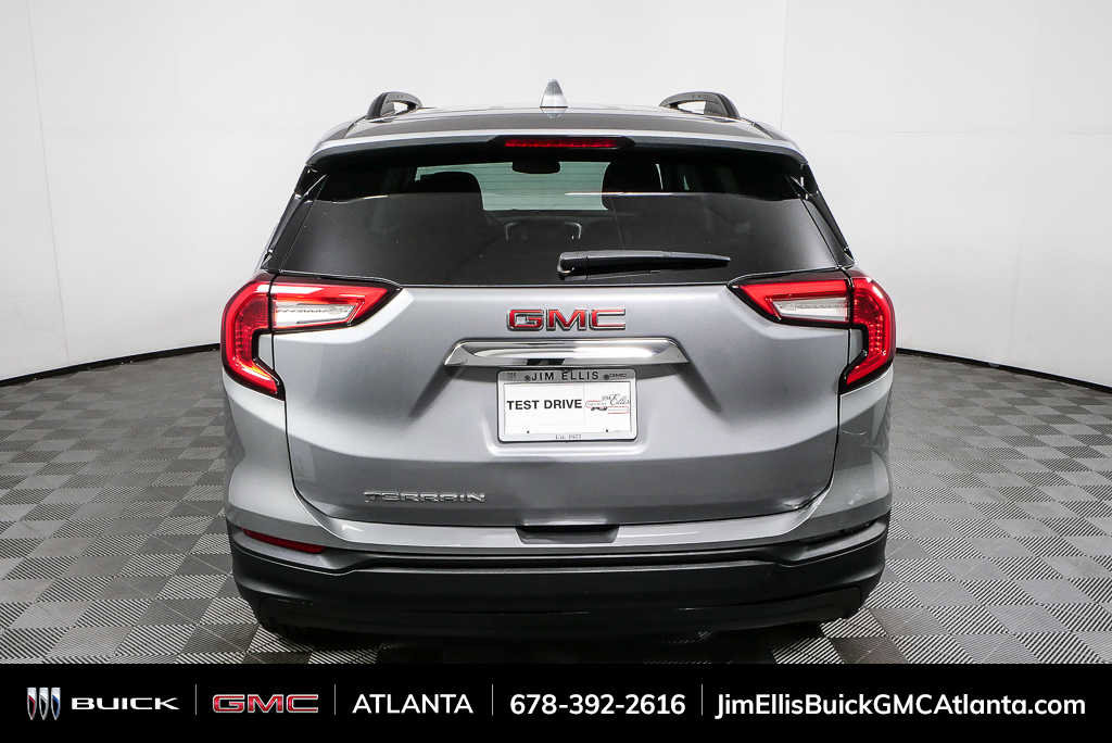 Used 2024 GMC Terrain SLE w/ Driver Convenience Package FWD image 27